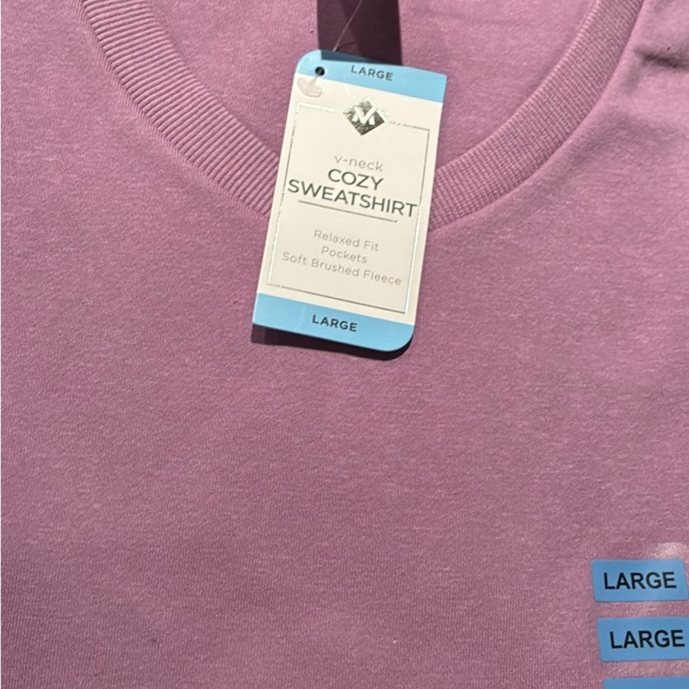 Cozy V-Neck Sweatshirt in lavender